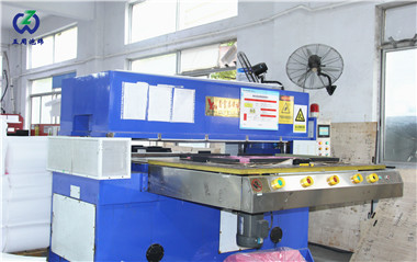 五周泡綿|產(chǎn)品打樣反復(fù)測(cè)量，只為客戶(hù)放心