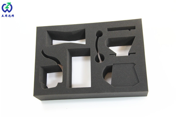 海綿的價格由什么來決定的呢？