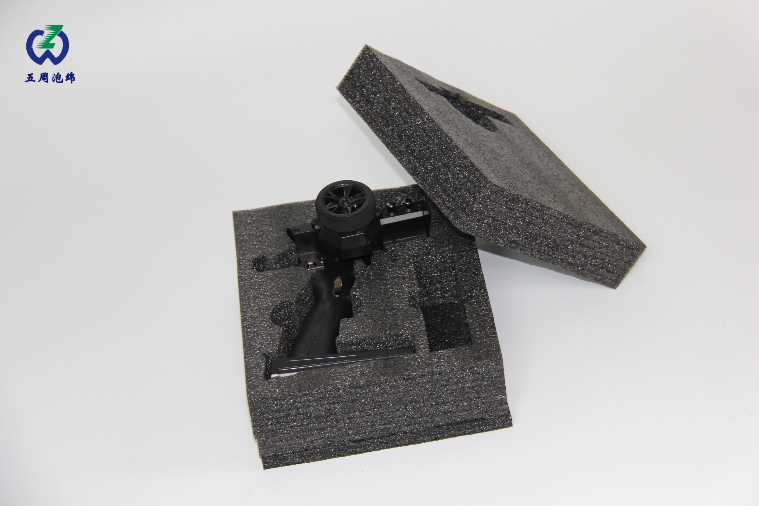 精密遙控設備導電珍珠棉內(nèi)襯：防靜電 + 全包裹防護方案